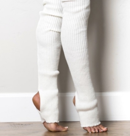 LAST PAIR! Ultra Comfy Long Over The Knee Stirrup Leg Warmers - Picture 3 of 4